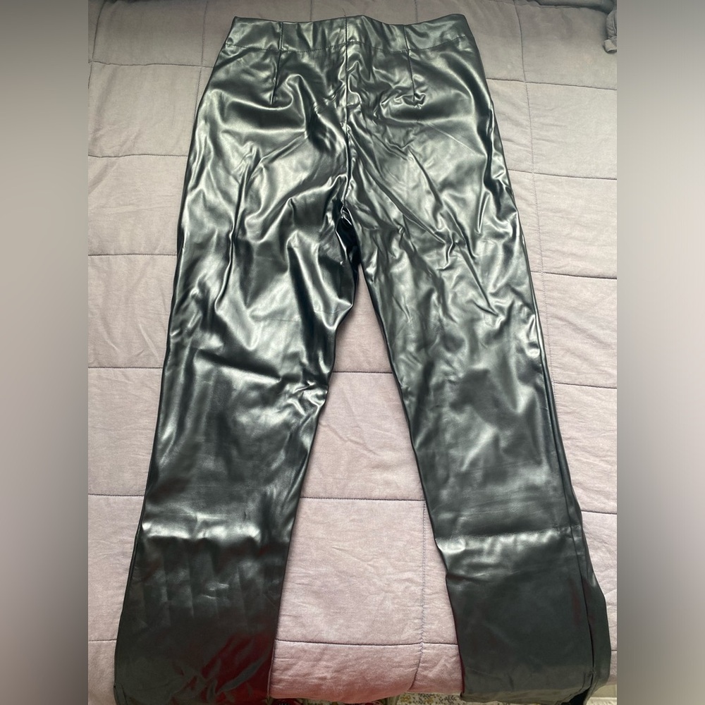 Black pleather/leather/faux leather pants
